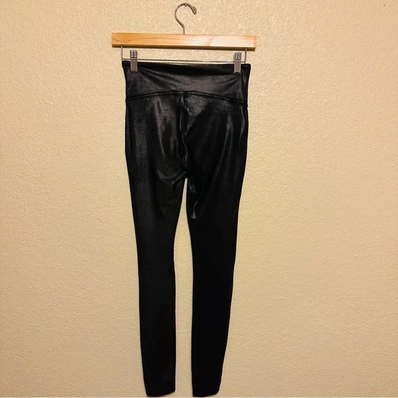 SPANX Shape Faux Leather Leggings Size Small - Picture 6 of 8